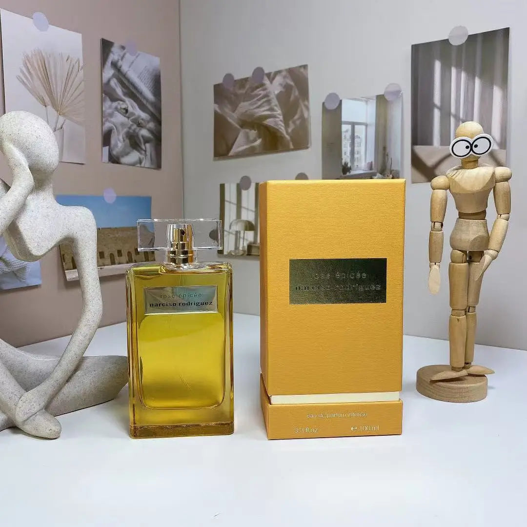 Elegant Musk Floral Eau de Toilette for Women, Luxury Pink Bottle Perfume, Day to Night Fragrance