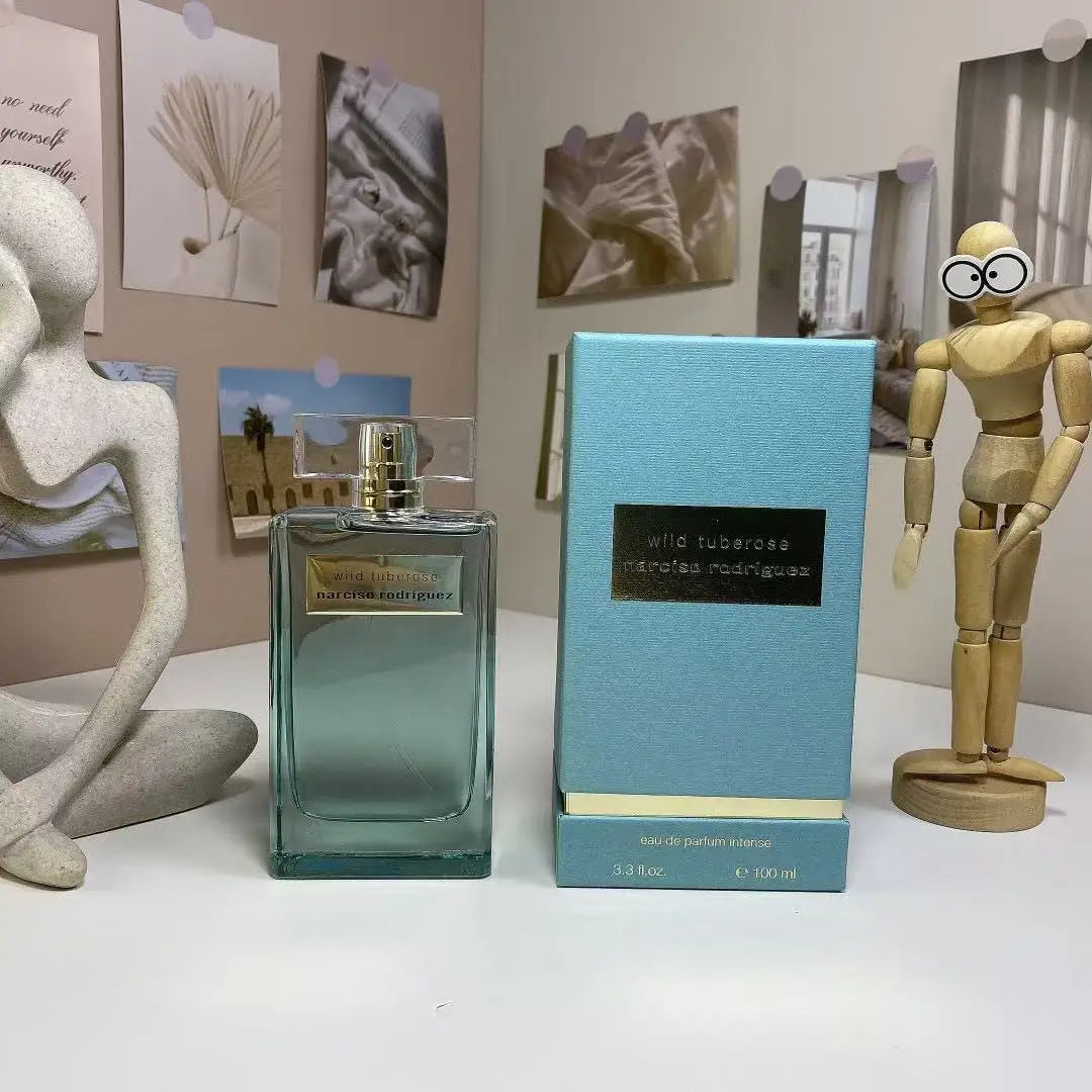 Elegant Musk Floral Eau de Toilette for Women, Luxury Pink Bottle Perfume, Day to Night Fragrance