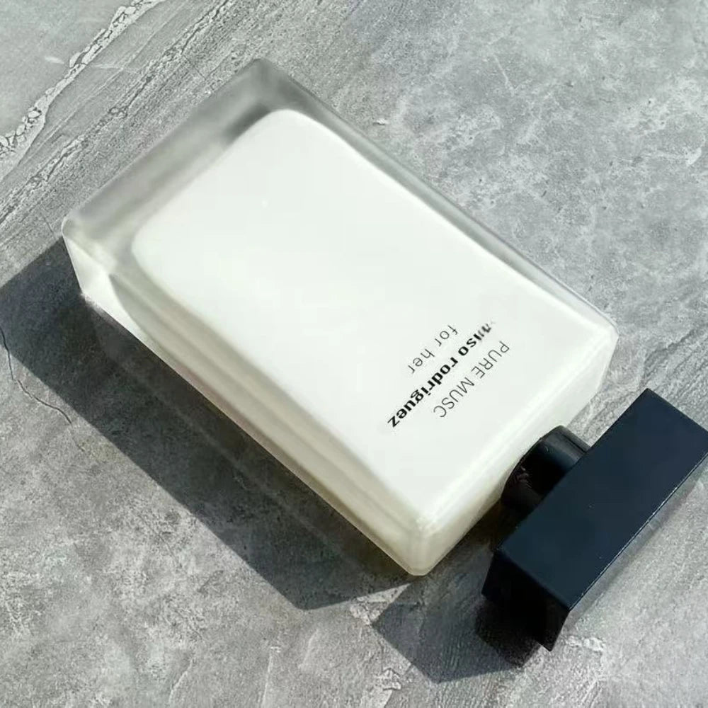 Elegant Musk Floral Eau de Toilette for Women, Luxury Pink Bottle Perfume, Day to Night Fragrance